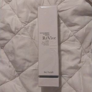 Revive Moisturizing Renewal Serum Nightly Repair Booster